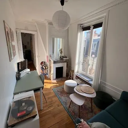 Cosy 12eme Apartment Paris