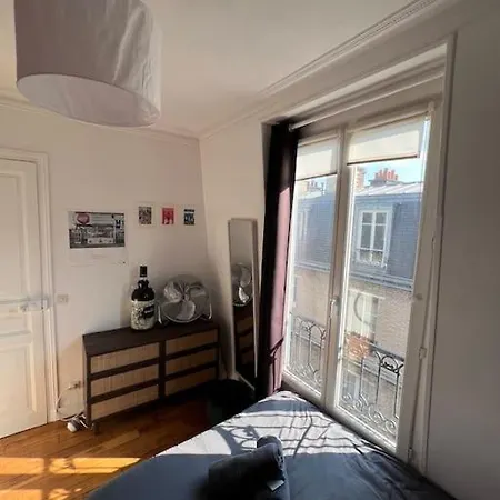 Apartment Cosy 12eme *